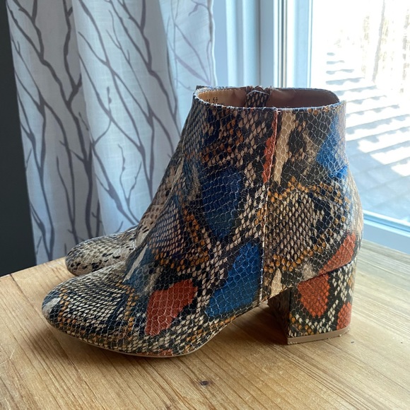Pointy Toe Chunky Block Heel Ankle Booties Faux Snakeskin 5.5 - Picture 5 of 8